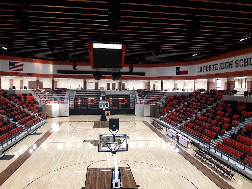 La Marque High School photo 2