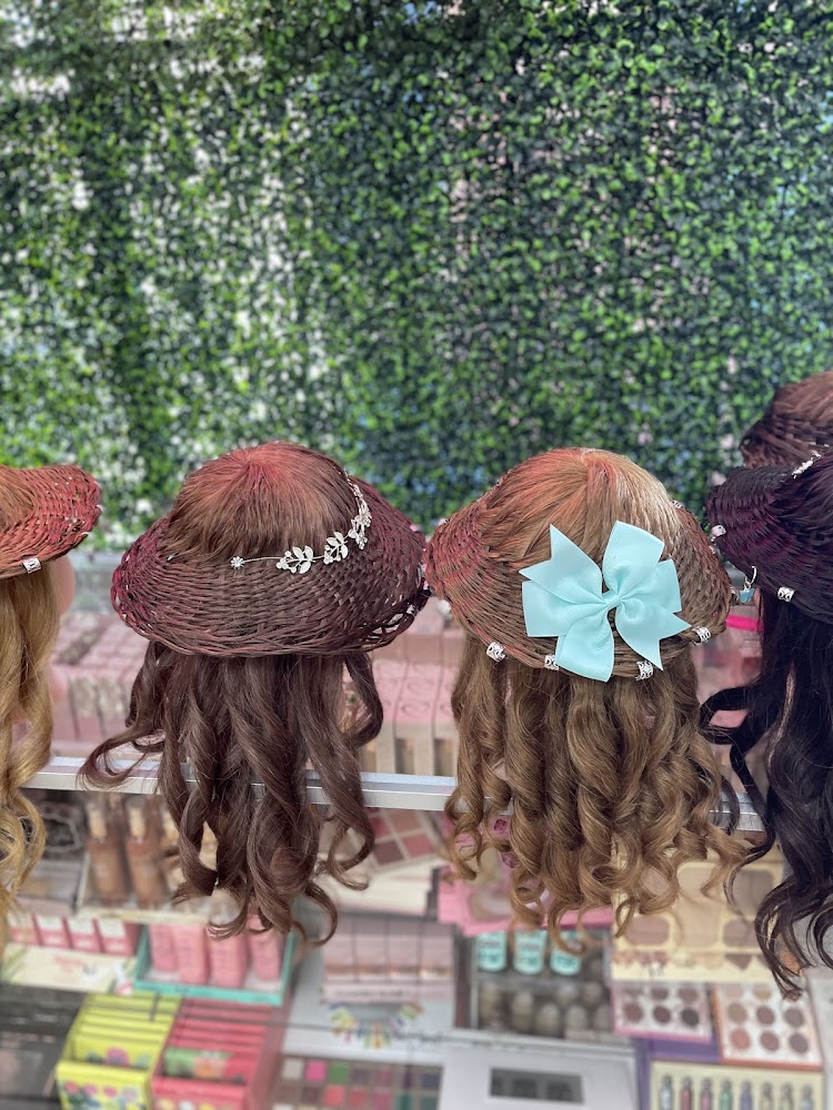 American Beauty School Reynoso photo 3