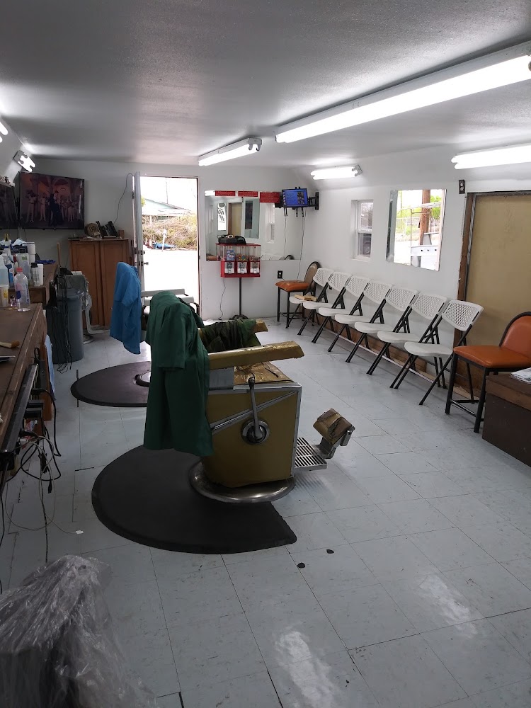 Maverick Barber School photo 5