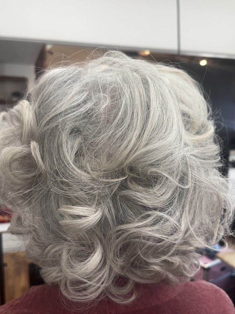 ASEL BEAUTY COLLEGE - TUSTIN photo 4