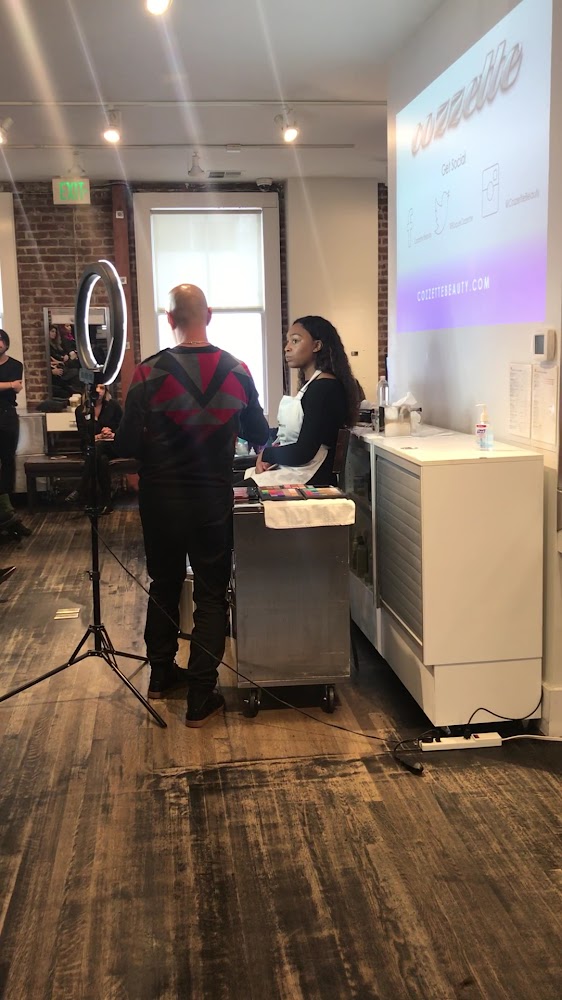 Cinta Aveda Institute photo 3