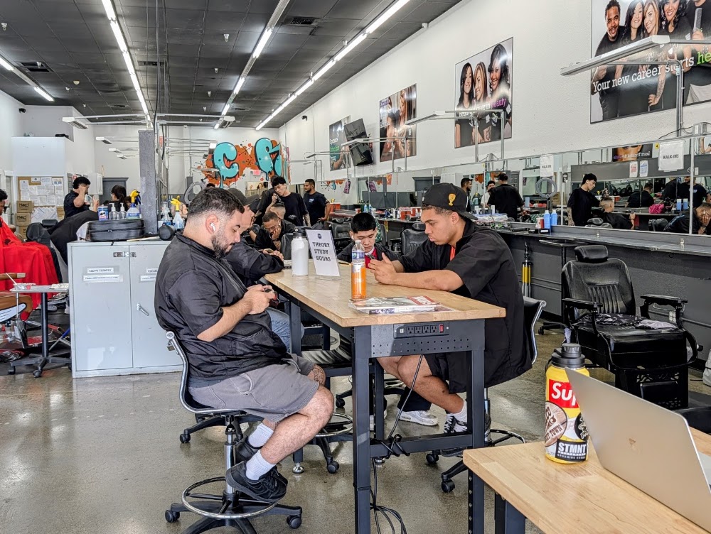 CRU Institute of Cosmetology & Barbering photo 5
