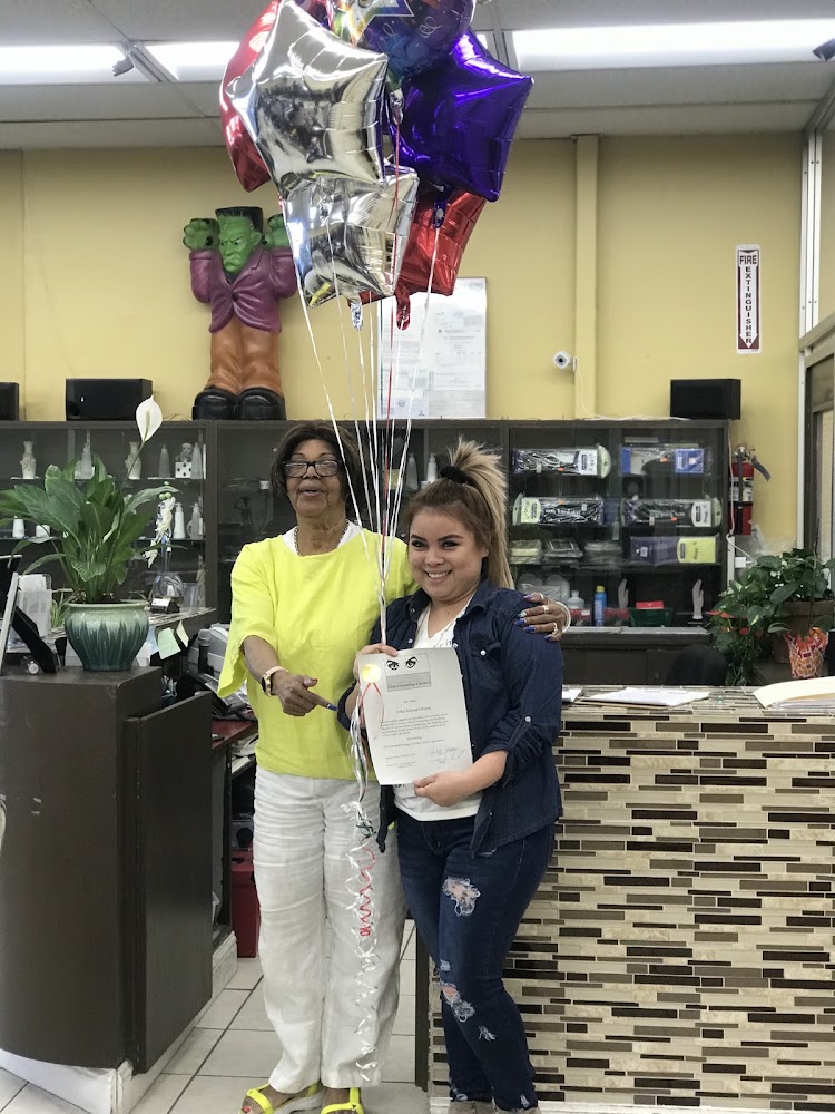 D'Lacreme School of Cosmetology and Barbering