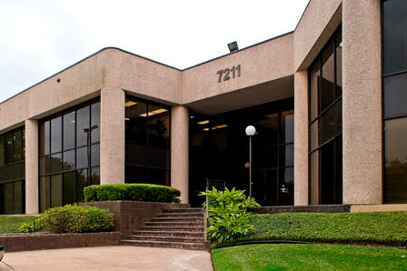E.L. Robertson International Beauty and Business Institute