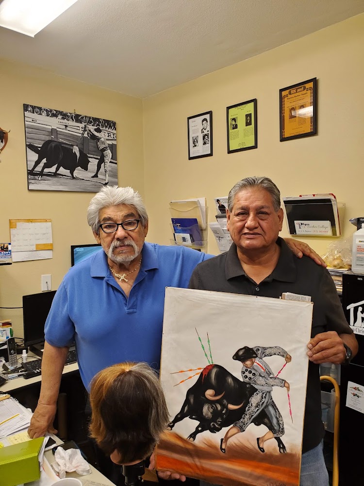 El Pipo Barber College photo 4