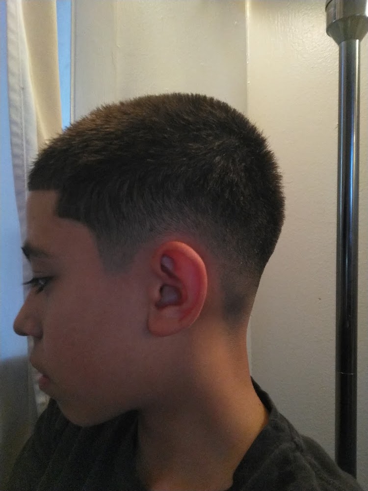 El Pipo Barber College photo 5