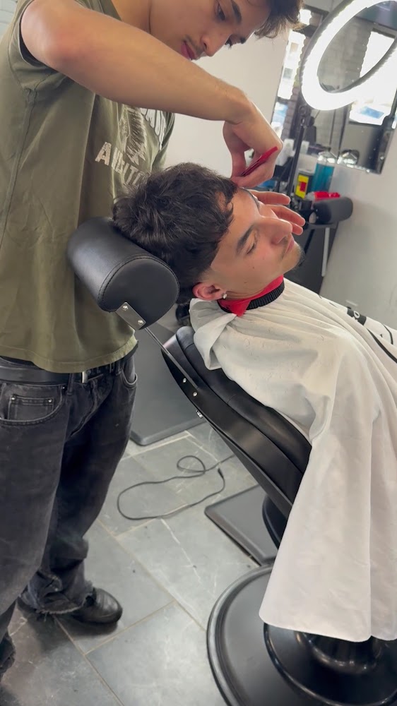 Elite Barber College photo 3