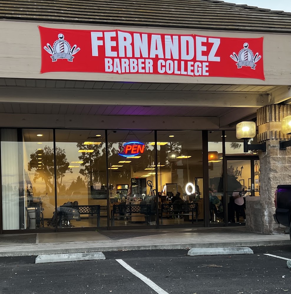 Fernandez Barber College photo 5