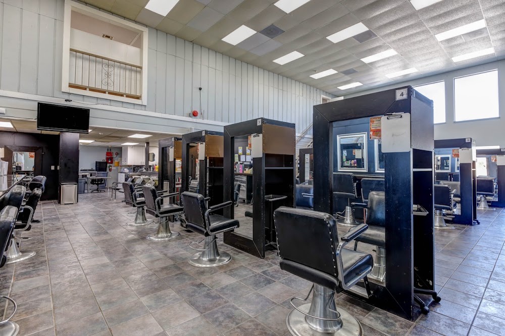 Hoss Lee Academy