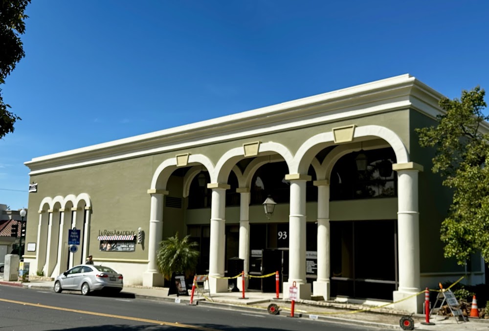 Lu Ross Academy, Barber School