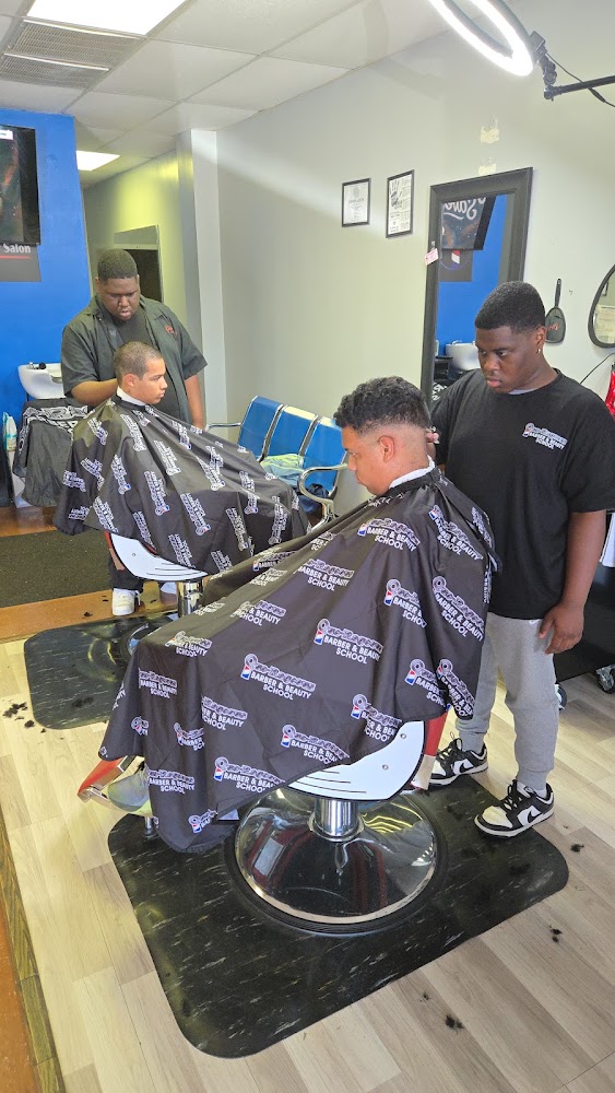 QUERAGEOUS BARBER SCHOOL photo 3