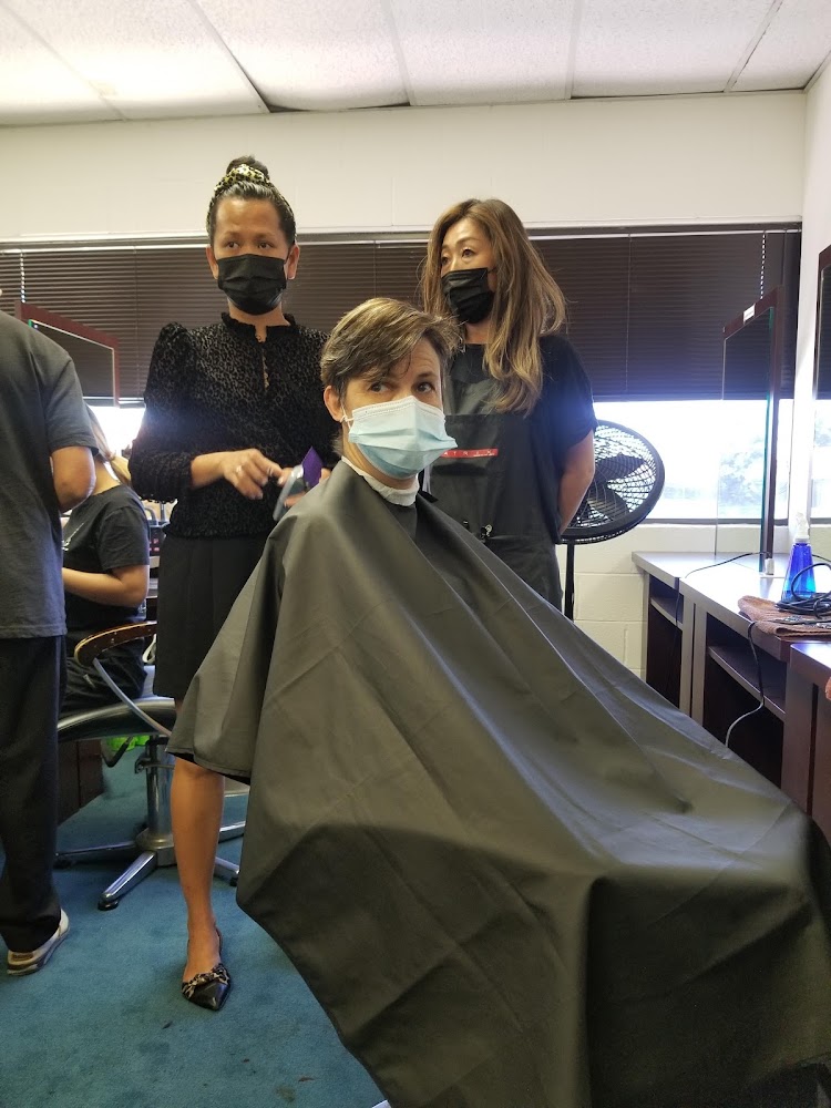Redondo Beach Beauty College photo 3