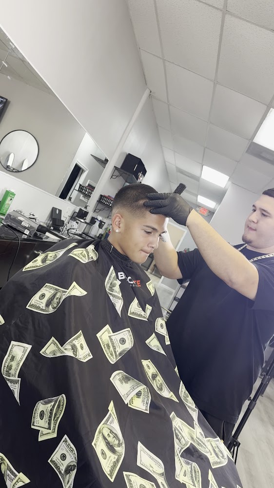 UR Beauty & Barber Academy photo 2