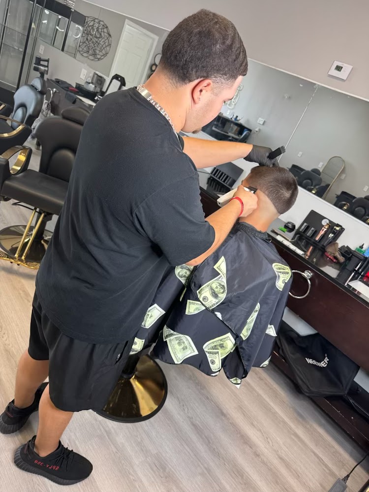 UR Beauty & Barber Academy photo 3