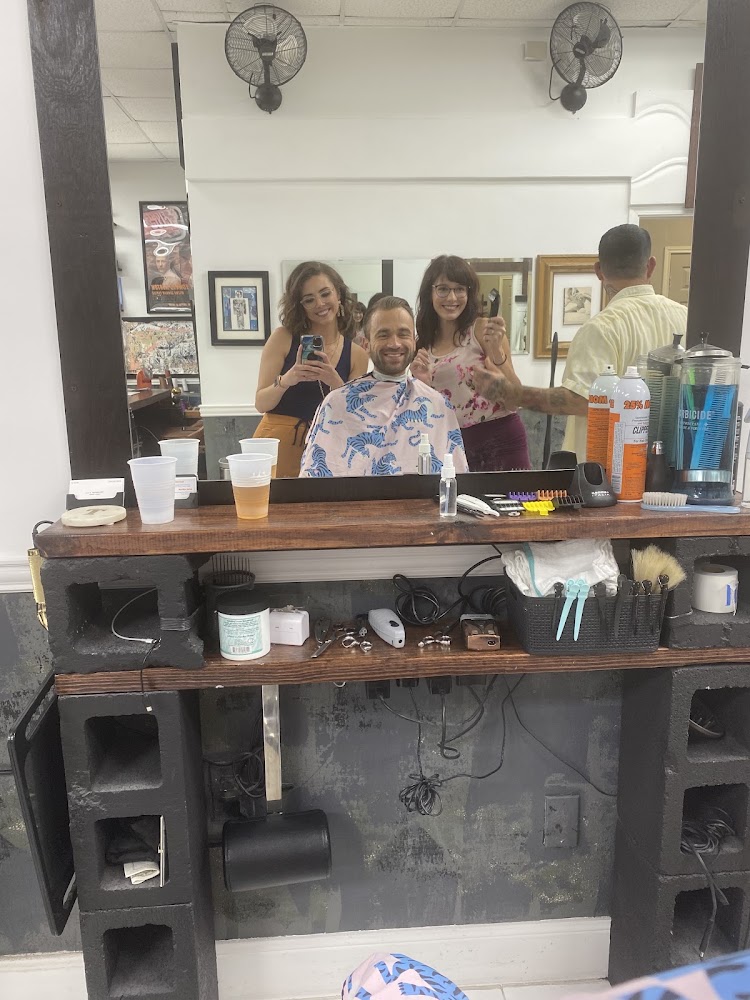 Tradesmen Barber (Montrose) view 2