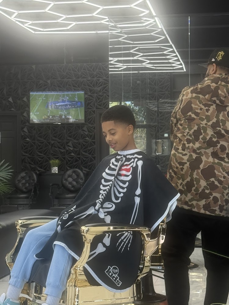 True Lux Barber Co. view 4