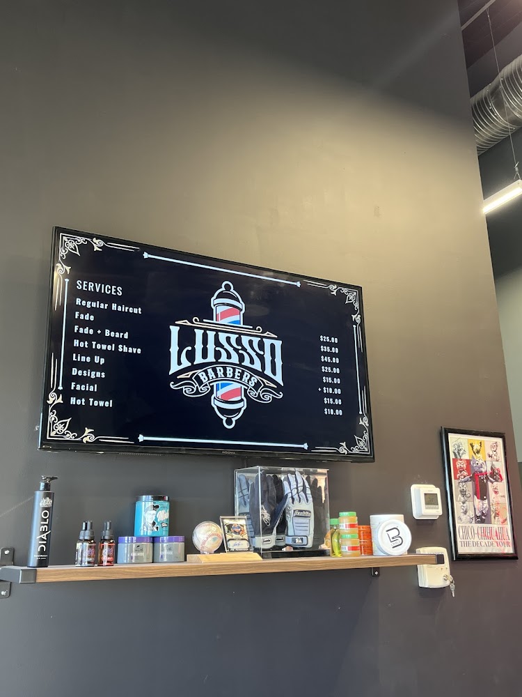 Lusso Barbers view 3