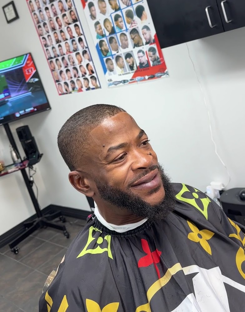 Glenn The Barber view 3