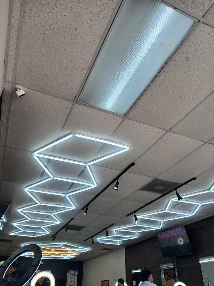 MX Barbershop & Salon view 3