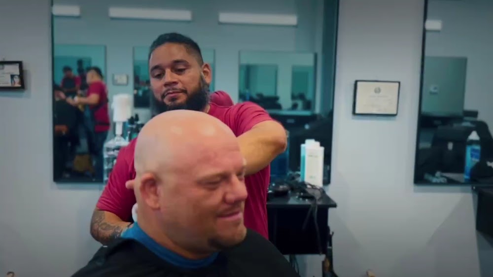 Ro's Barbershop view 5