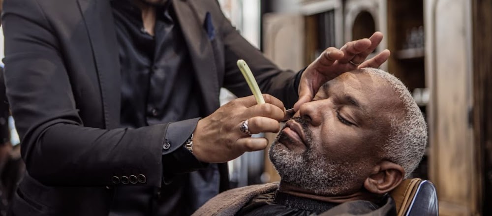 ICU Lookin Barber Studio LLC primary photo