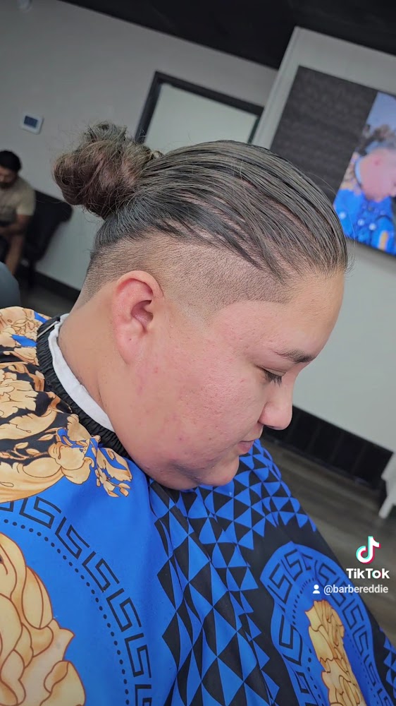 Lion's Legacy Barbershop view 2