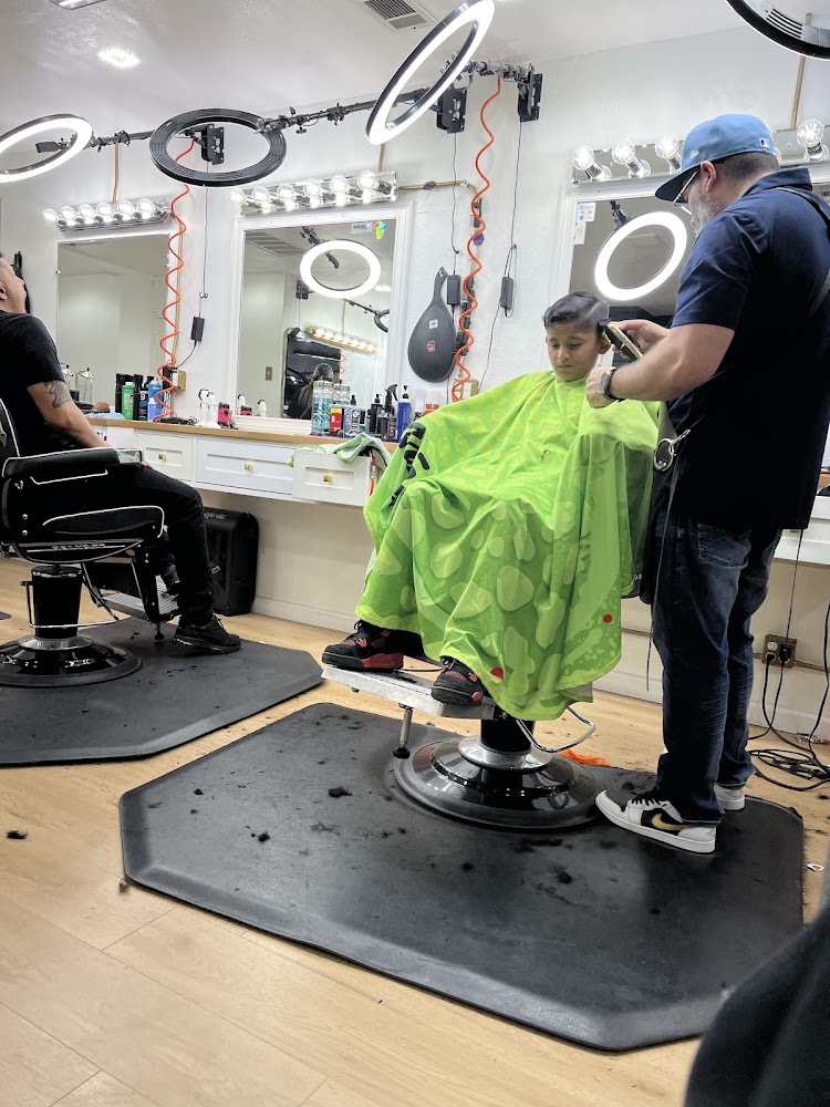 Social Barbershop view 2