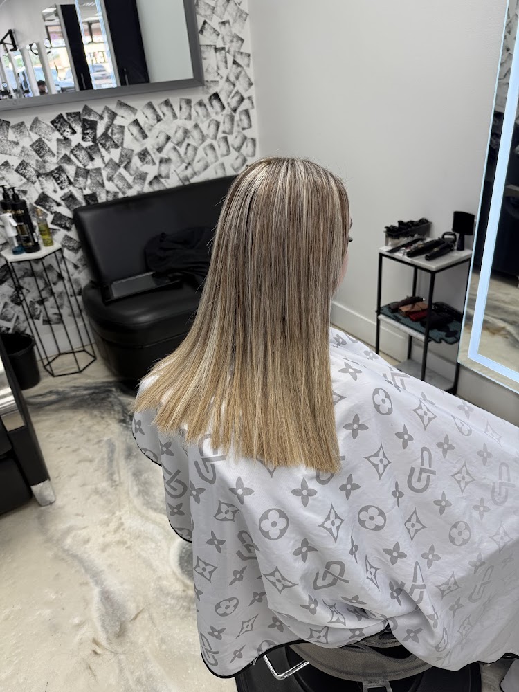 HAIRCUTS Lounge primary photo