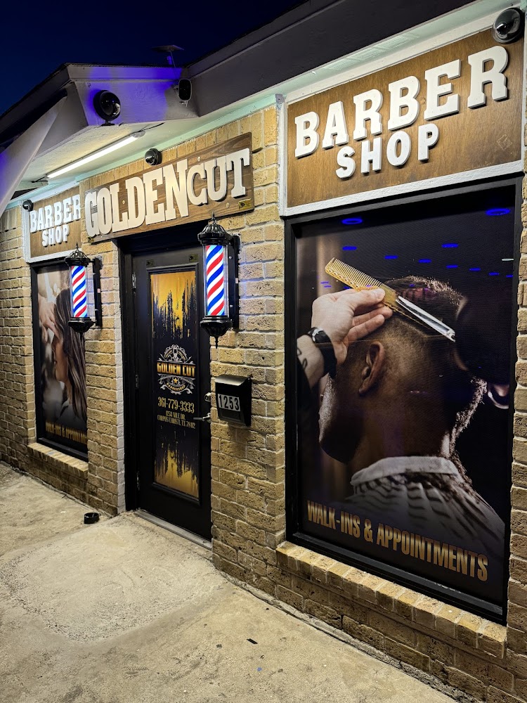 GOLDEN CUT BARBERSHOP view 2