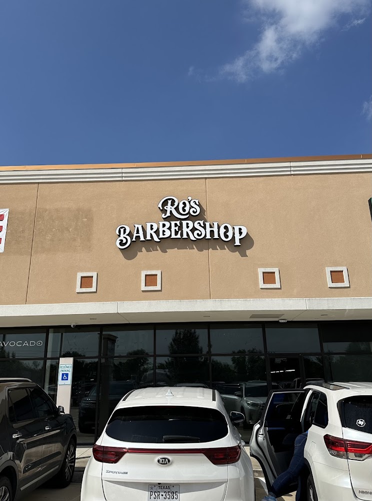 Ro's Barbershop view 2