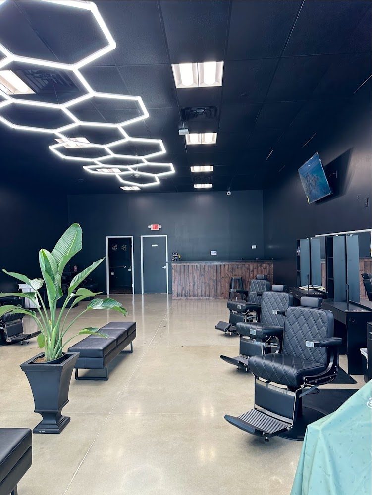 Ro's Barbershop view 5