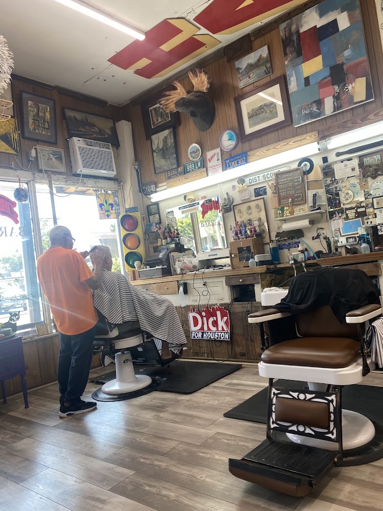 Doug's Barber Shop view 4