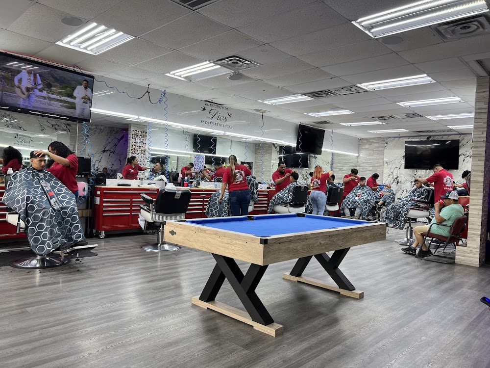 Tita’s barber shop view 4