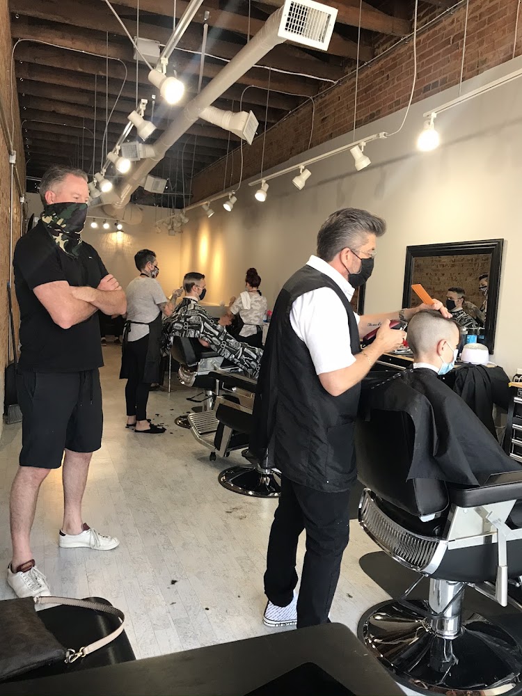 Rapattoni's Barbershop view 2