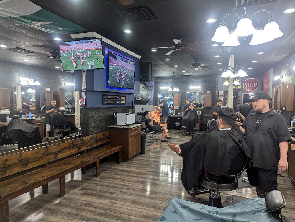 Los Barberos Barbershop primary photo