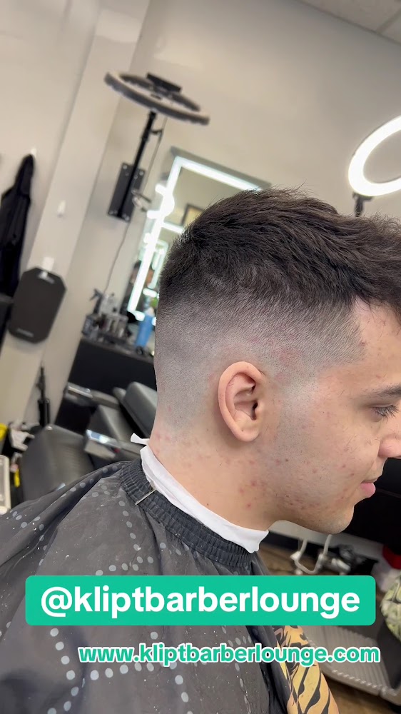 KLIPT BARBER LOUNGE view 3