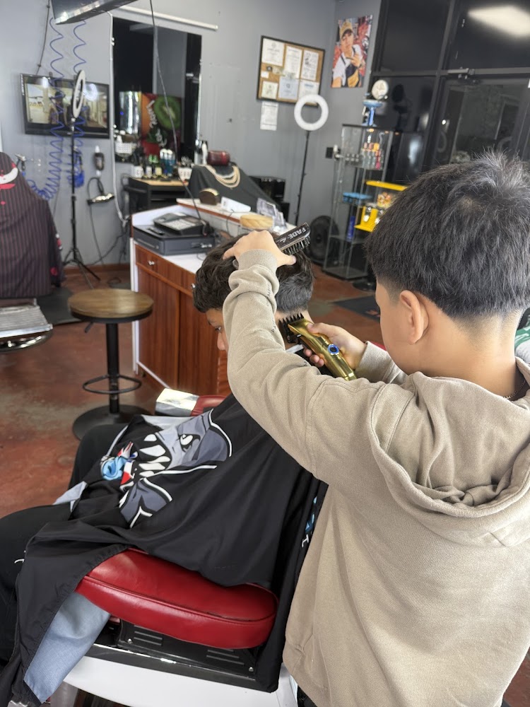 Barber Shark Barbershop view 5