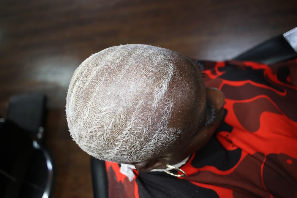 Superior Cuts and Styles view 4