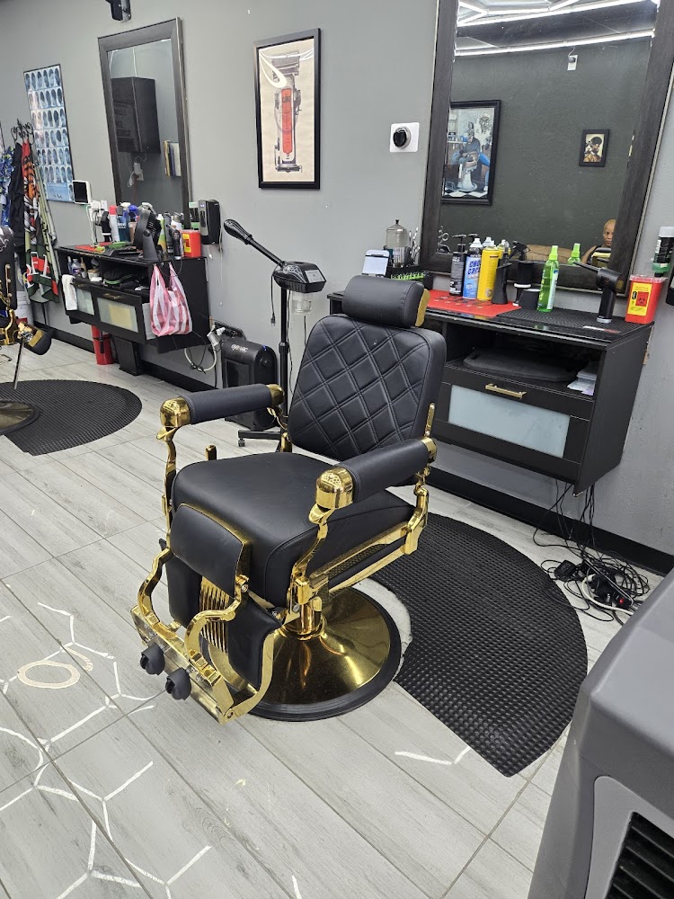 TopNotch Barbershop view 4