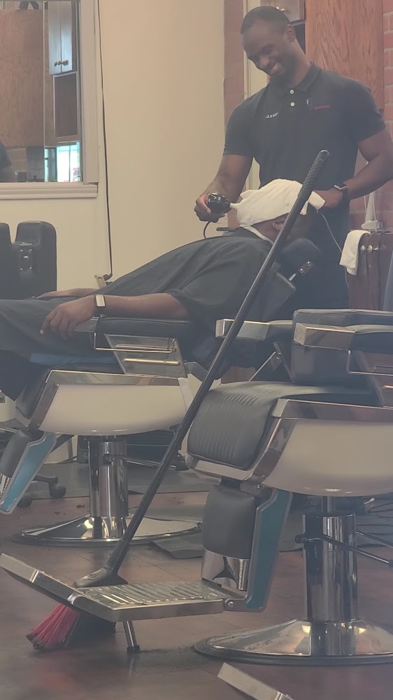 Gerrod Jones Barbershop view 3