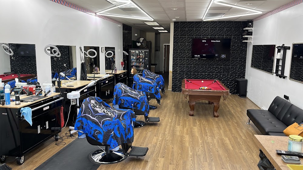 La Fama Barbershop view 5