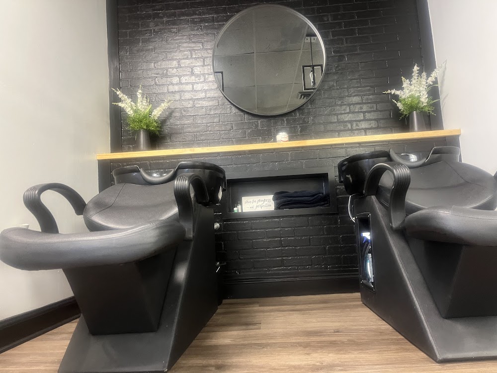 Look At Me Now Barbershop view 3