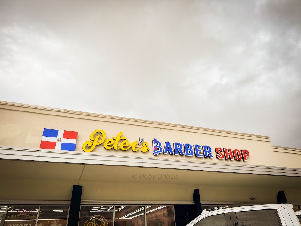 PETERS DOMINICAN BARBER SHOP view 5