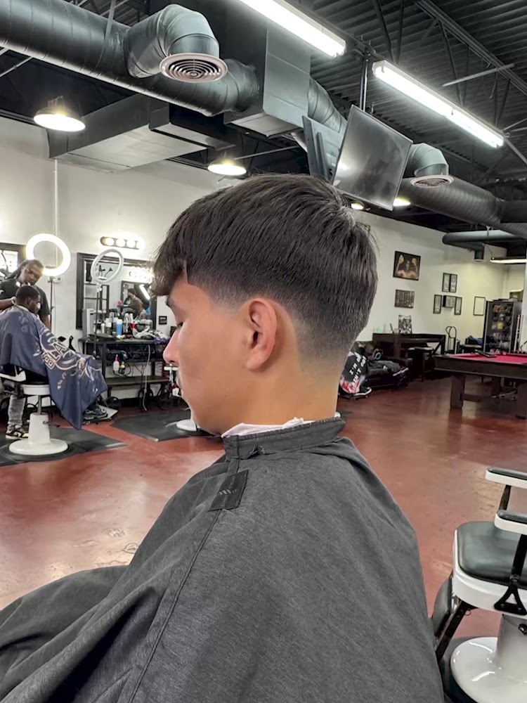 Joc D's Cutz view 3