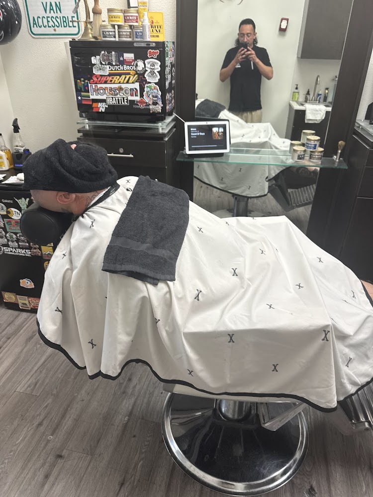 Anthony the barber view 4
