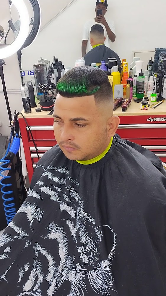 Omar Barbershop view 3