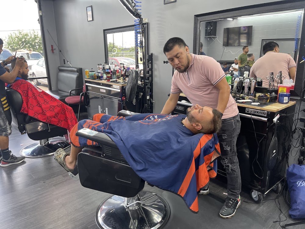 MWE BARBERSHOP view 5
