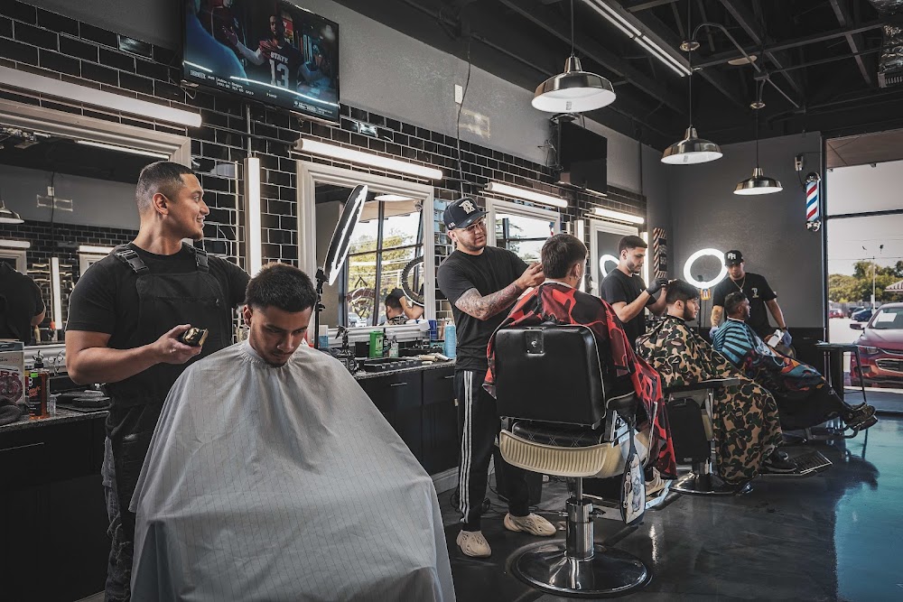 The Barbers Lounge llc view 5