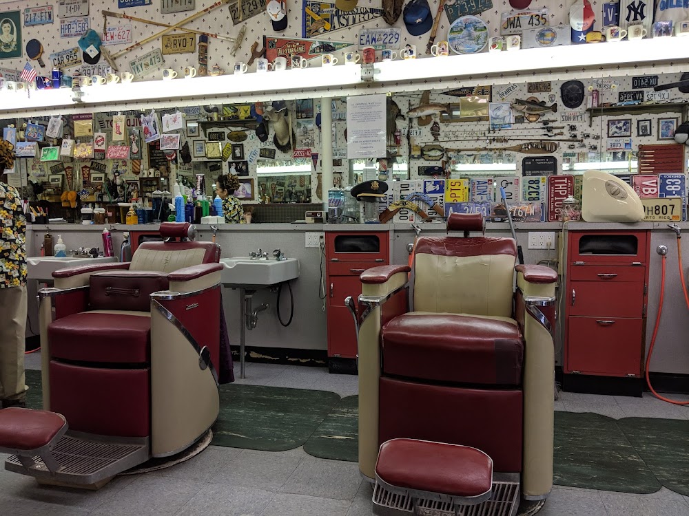 Bellaire's Original Barber Shop view 2