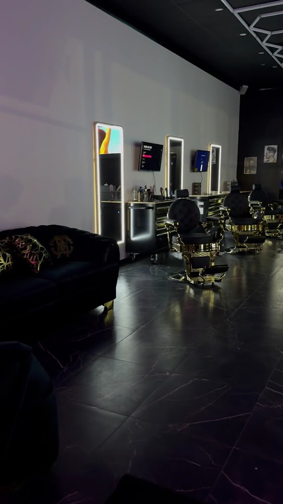 Up and Up Barbershop-Plano view 3